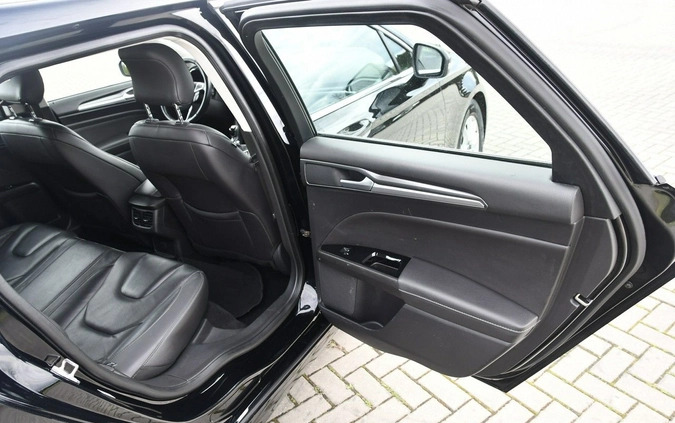 Ford Mondeo cena 39900 przebieg: 248000, rok produkcji 2016 z Małomice małe 781
